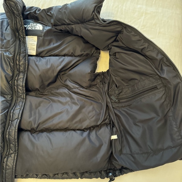 North Face Puffy Vest women’s medium - black 700 down - Picture 6 of 8